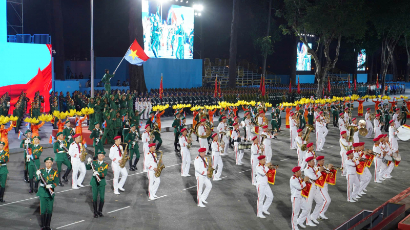 Đặc sắc hợp luyện diễu binh, diễu hành kỷ niệm 50 năm Ngày Giải phóng miền Nam -3