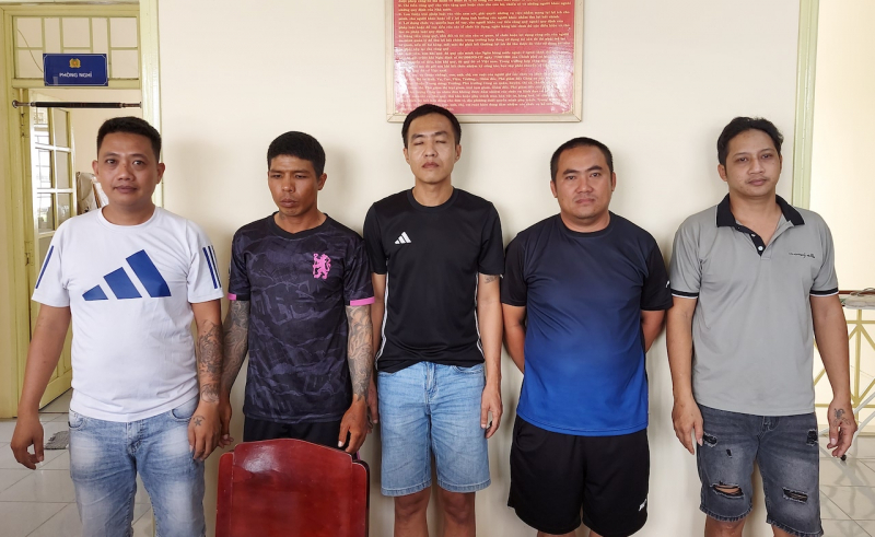 Va chạm giao thông rồi kêu đồng tìm đến tận nhà chém đối phương -0