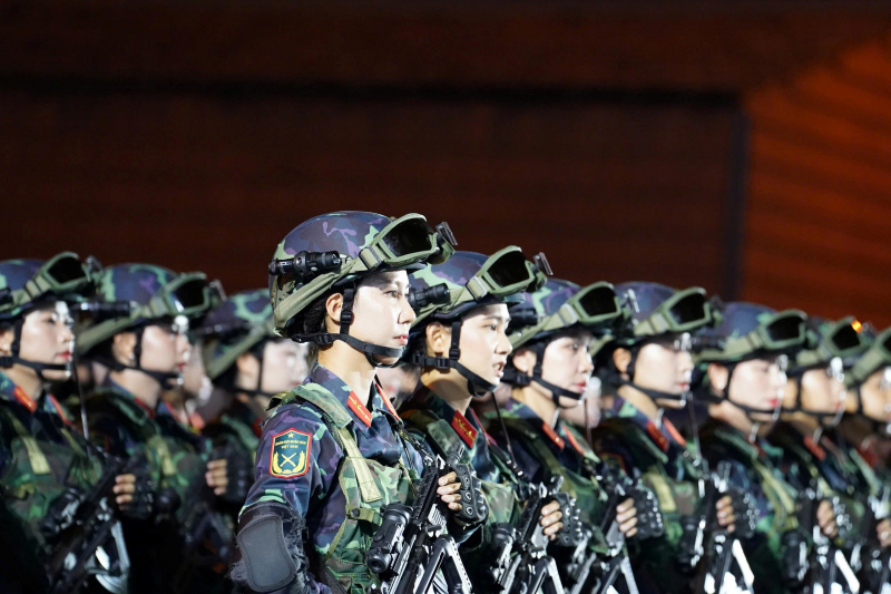 Đặc sắc hợp luyện diễu binh, diễu hành kỷ niệm 50 năm Ngày Giải phóng miền Nam -9