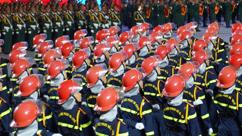 Đặc sắc hợp luyện diễu binh, diễu hành kỷ niệm 50 năm Ngày Giải phóng miền Nam -0