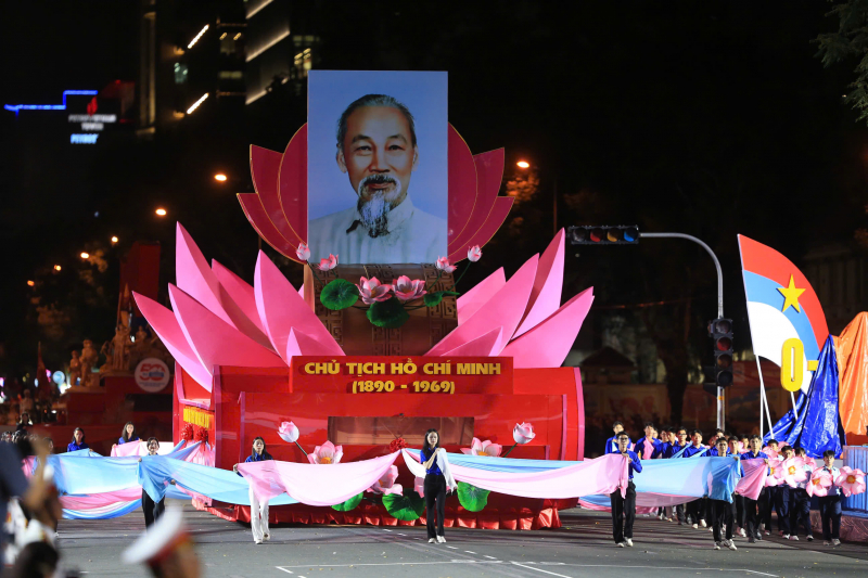 Đặc sắc hợp luyện diễu binh, diễu hành kỷ niệm 50 năm Ngày Giải phóng miền Nam -0