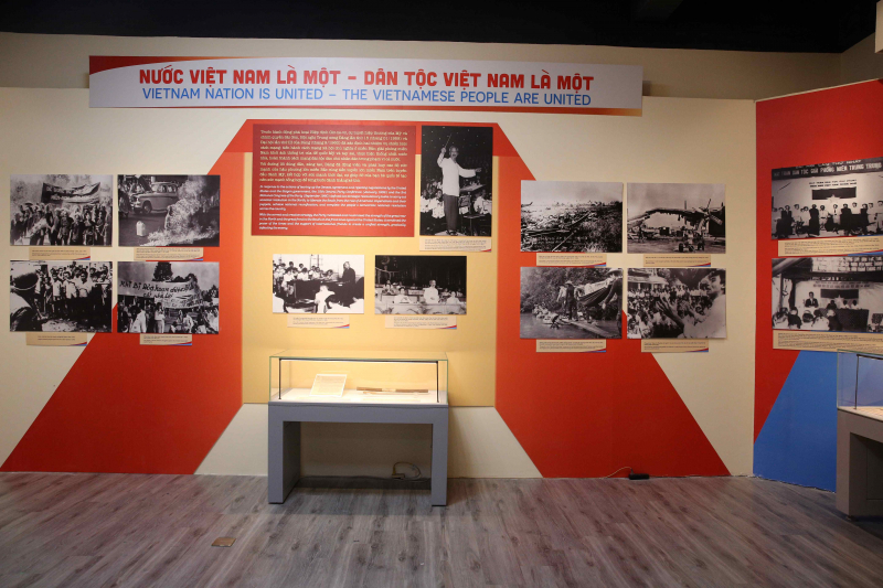 Trưng bày 150 tài liệu, hình ảnh từ 1954 – 1976 tại triển lãm “Non sông liền một dải” -0