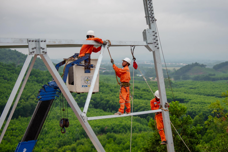 Không để thiếu điện cao điểm mùa khô và cả năm 2025 -0