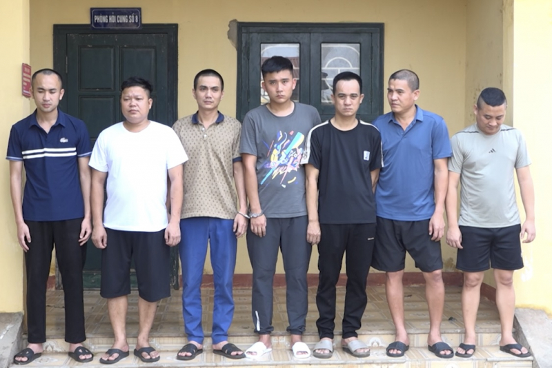 Khởi tố, bắt tạm giam 11 đối tượng trong đường dây cá độ bóng đá 300 tỷ đồng -0