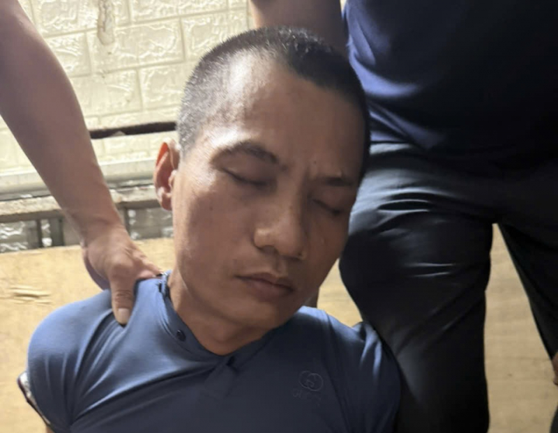 Bắt được đối tượng cướp ngân hàng ở Chương Mỹ, Hà Nội khi đang lẩn trốn ở khu vực đê sông Hồng -0