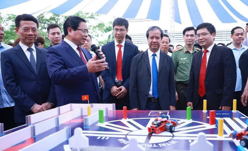 Thủ tướng Chính phủ phát động phong trào thi đua “Cả nước thi đua đổi mới sáng tạo và chuyển đổi số” -0