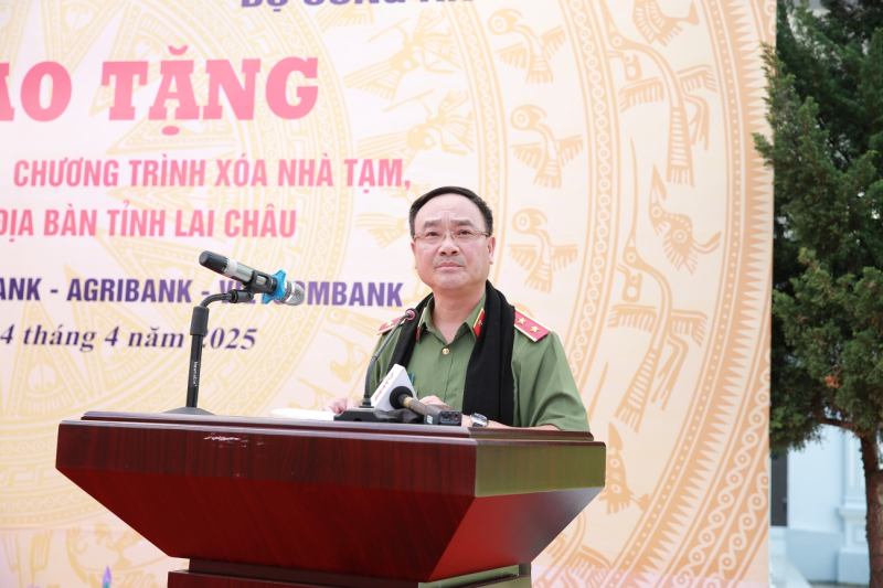 Dựng mái ấm giữa đại ngàn – Hành trình yêu thương của người lính Công an -0