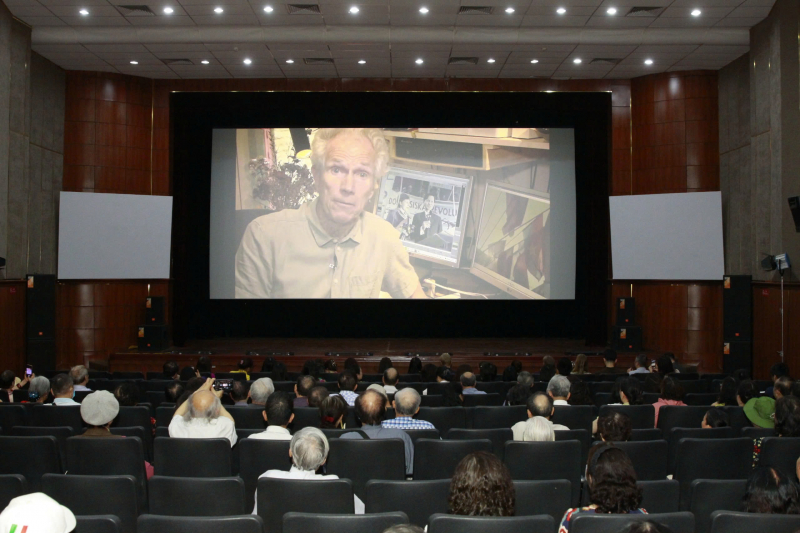 Sweden hands over historic documentary to Vietnam Film Archive on reunification day -0