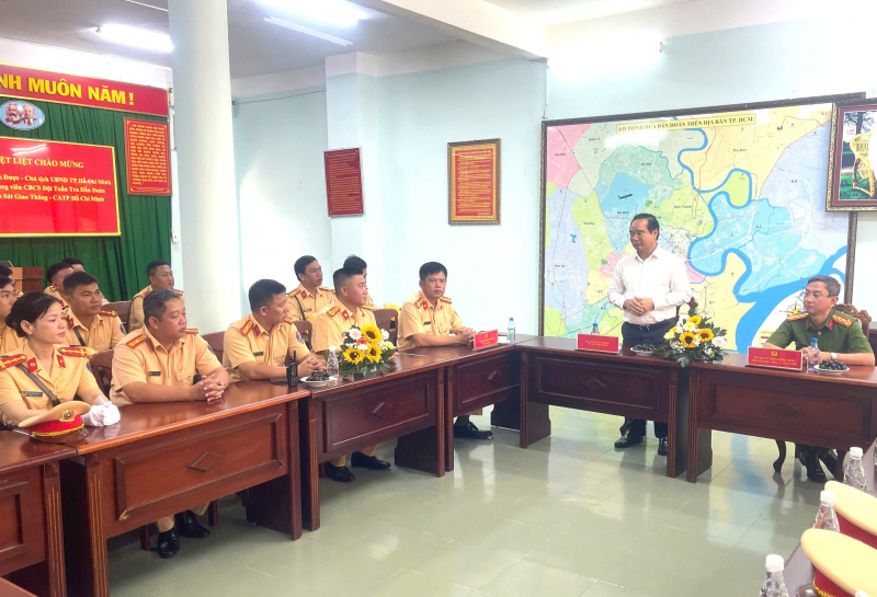 Chủ tịch UBND TP yêu cầu các đơn vị Công an phải đảm bảo ANTT, TTATGT trong thời gian diễn ra đại lễ -0