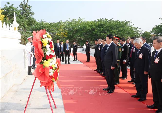 Chủ tịch nước Lương Cường dâng hoa tưởng niệm Chủ tịch Kaysone Phomvihane -0