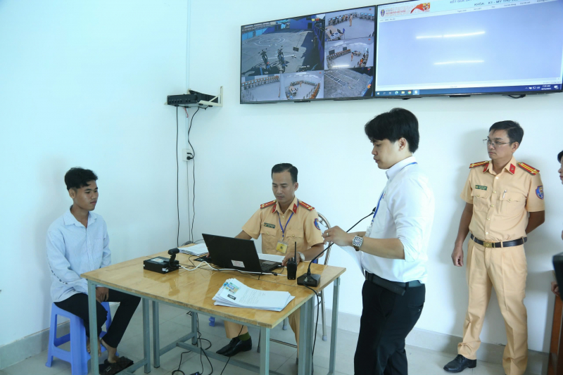 Công an Tiền Giang lần đầu tiên tổ chức kỳ thi sát hạch lái xe hạng A1 -0