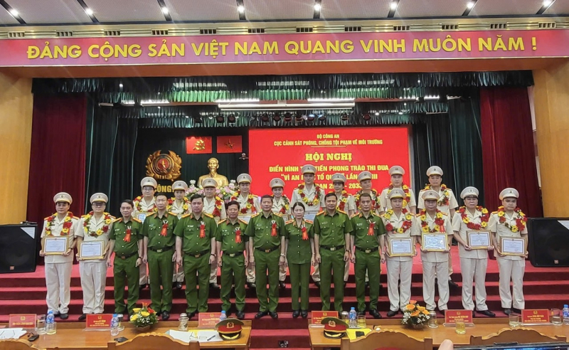 Trong 5 năm Cảnh sát môi trường toàn quốc phát hiện 108.887 vụ vi phạm; khởi tố, đề nghị khởi tố 2.989 đối tượng -0