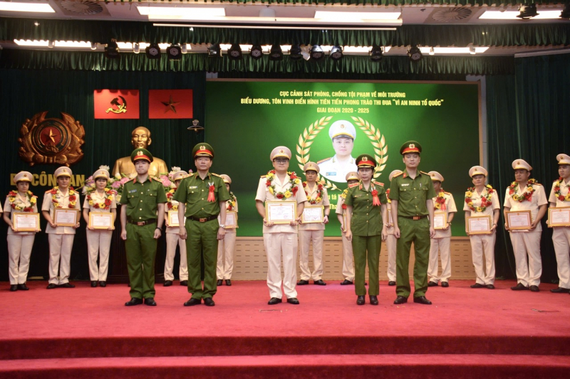 Trong 5 năm Cảnh sát môi trường toàn quốc phát hiện 108.887 vụ vi phạm; khởi tố, đề nghị khởi tố 2.989 đối tượng -0