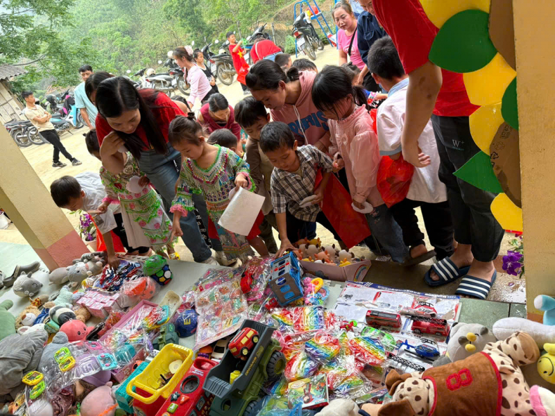 Kết nối yêu thương, trao