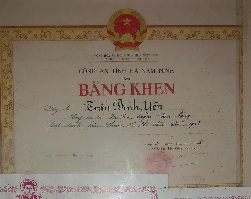 Từ người cựu binh chiếc xe tăng nổi tiếng trở thành công an xã -0