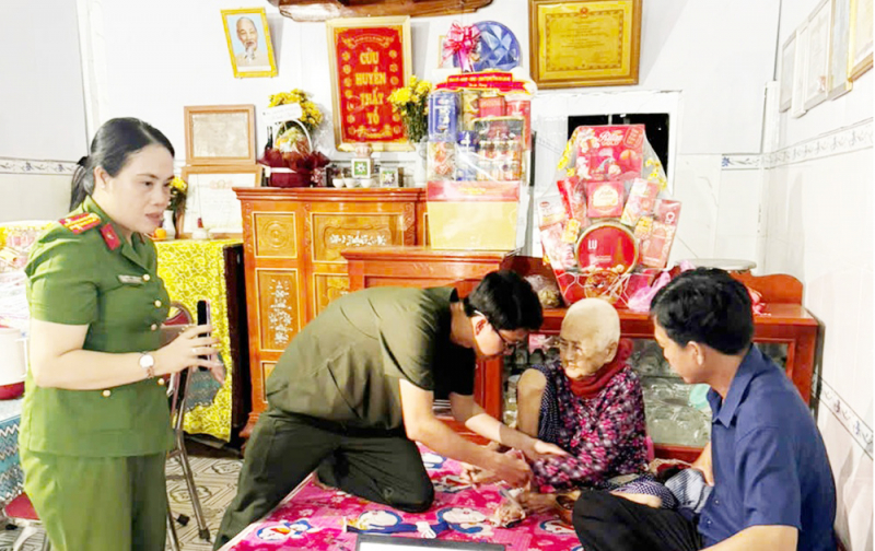 Thu nhận mẫu ADN thân nhân Liệt sĩ chưa xác định danh tính trên địa bàn tỉnh An Giang -0