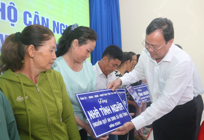 Trà Vinh hoàn thành việc xóa nhà tạm, nhà dột nát trước ngày 30/4 -0