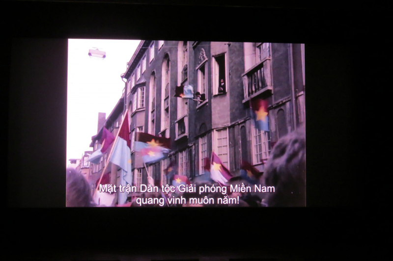 Niềm vui vỡ oà trong những thước phim về ngày 30/4 do Thụy Điển vừa trao tặng -2