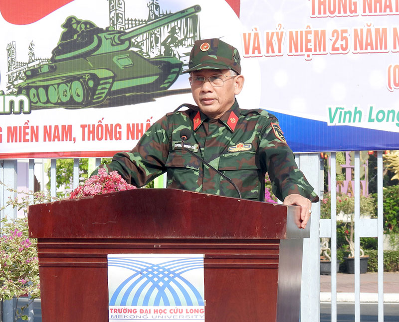 Trường Đại học Cửu Long khánh thành “Đường cờ chiến thắng” -1
