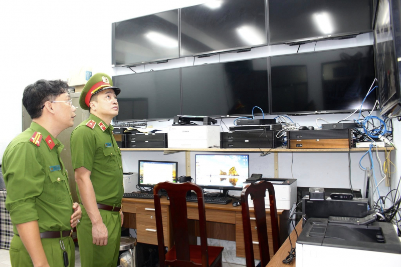 Công an TP Hồ Chí Minh thực hiện nghiêm công tác thường trực sẵn sàng chiến đấu -2