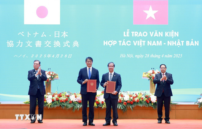 Thông cáo báo chí chung nhân chuyến thăm của Thủ tướng Nhật Bản Ishiba Shigeru -0
