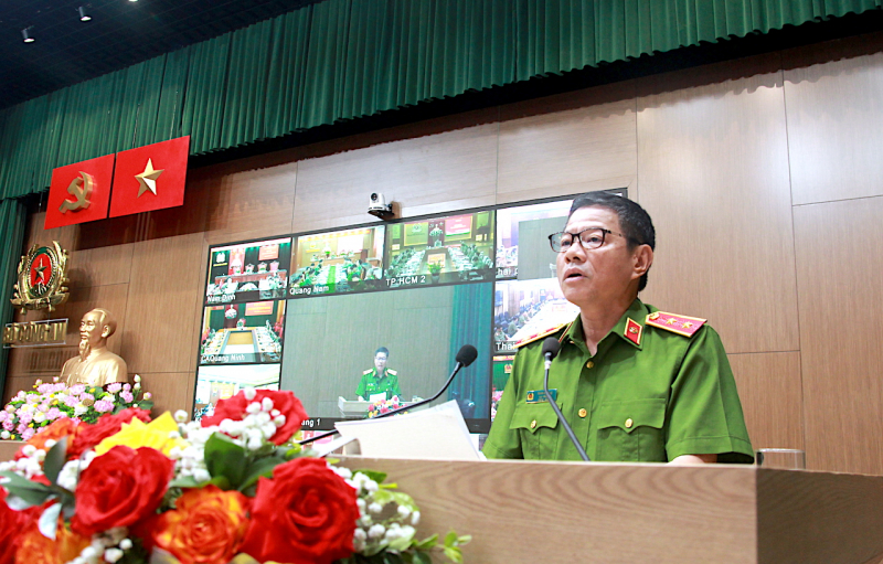 Tập trung cao độ bảo vệ tuyệt đối an ninh, an toàn Lễ kỷ niệm 50 năm Ngày giải phóng miền Nam -1