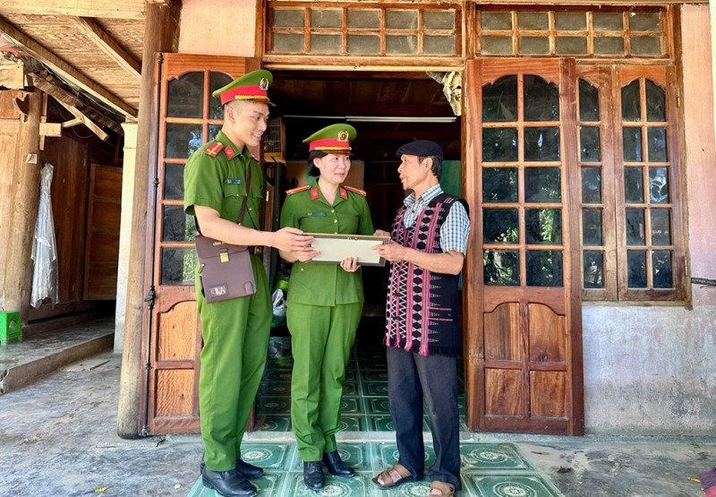 nguoi-linh2.jpg -0