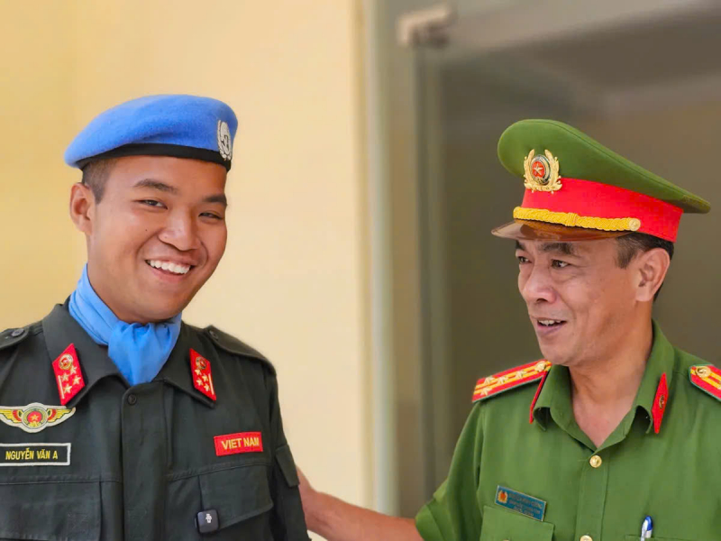 Chuyện của chiến sĩ tham gia khối diễu binh cảnh sát gìn giữ hoà bình Liên hợp quốc -0
