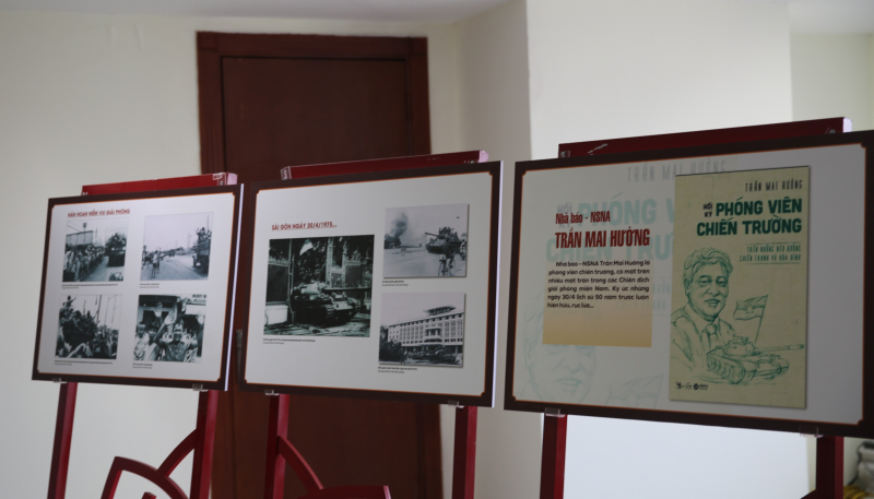 Tiếp nhận loạt tác phẩm nhiếp ảnh quý về ngày 30/4 của các nhà báo chiến trường -0