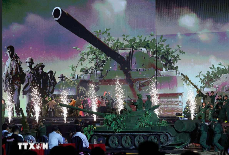 Tổng Bí thư Tô Lâm dự Chương trình nghệ thuật đặc biệt “Mùa Xuân thống nhất” -0