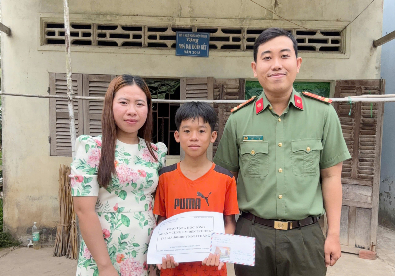 Nuôi dưỡng ước mơ đến trường cho các em học sinh khó khăn -0
