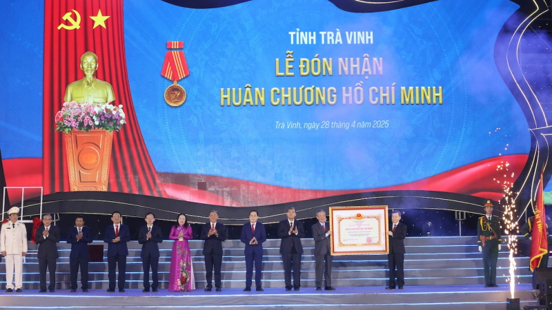 Tỉnh Trà Vinh đón nhận Huân chương Hồ Chí Minh -0