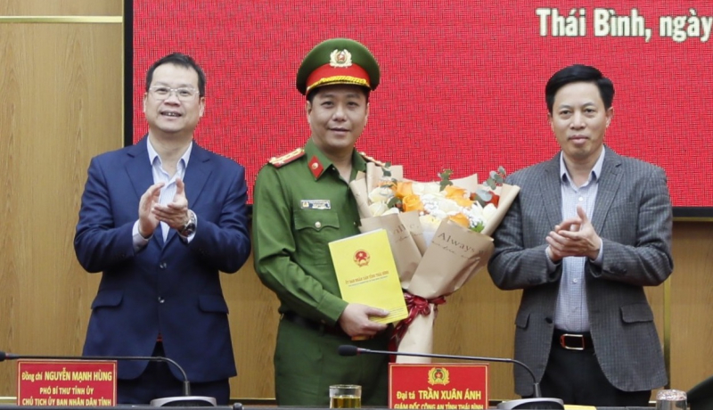 Giăng lưới bắt “cá mập”_Sodacbiet T25 -0