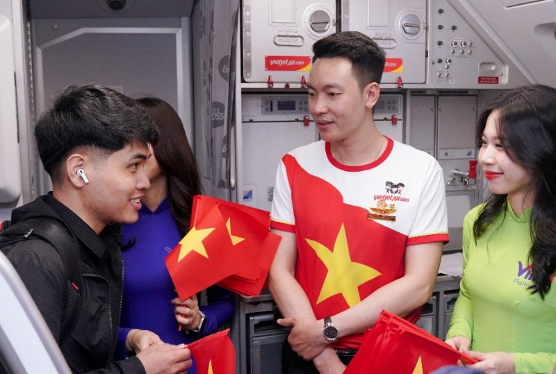 Chuyển giao thành công hoạt động khai thác dịch vụ mặt đất tại sân bay Tân Sơn Nhất -1