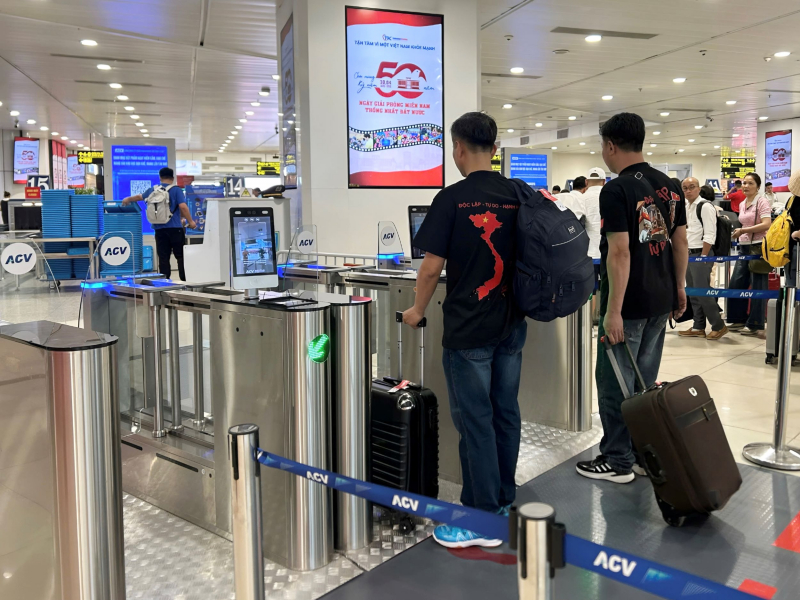 Từ 30/4: Đặt vé bay Vietjet và làm thủ tục dễ dàng bằng sinh trắc học trên ứng dụng VNeID -0