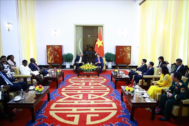 Thủ tướng Phạm Minh Chính tiếp Bộ trưởng Ngoại giao và hợp tác Đông Phi của Tazania -0