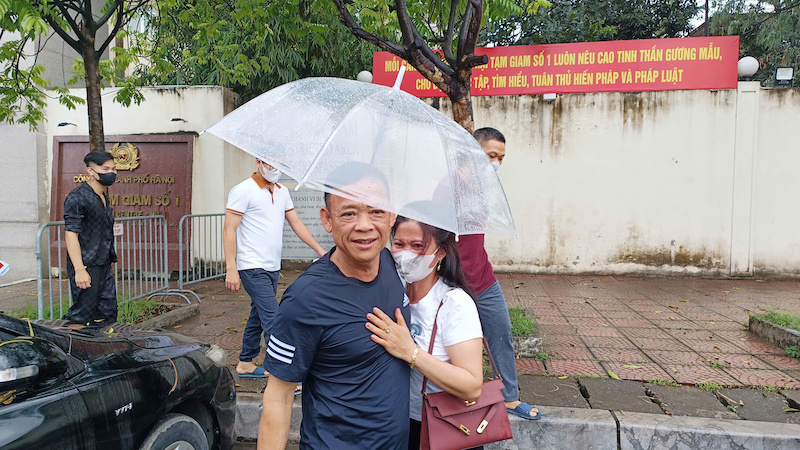 Công an Hà Nội công bố Quyết định đặc xá cho 139 phạm nhân dịp 30/4 -1