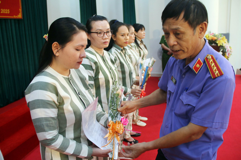 Đặc xá – Ngày về sớm của phạm nhân biết hối cải -0