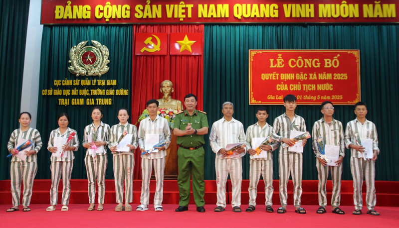 Đặc xá – Ngày về sớm của phạm nhân biết hối cải -1