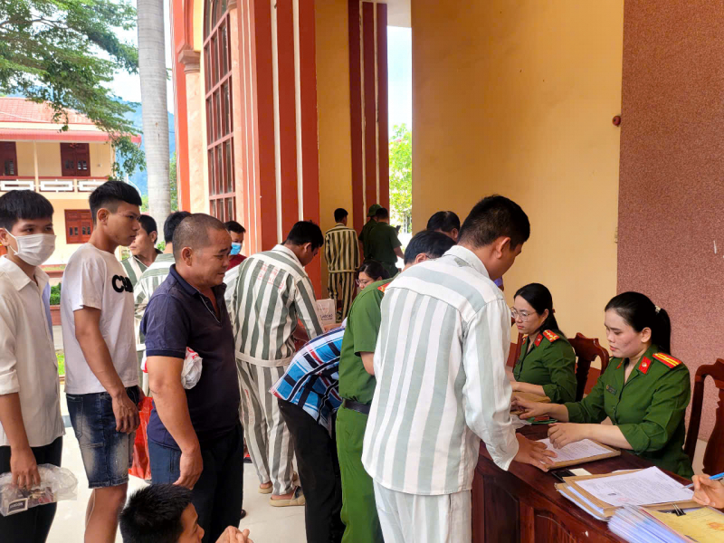 Trại giam Xuân Lộc, Thủ Đức công bố Quyết định đặc xá của Chủ tịch nước -0