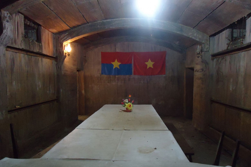 Huyền thoại trong lòng cát -0