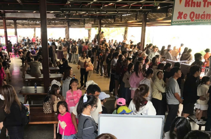 240.000 lượt khách tới Đà Lạt dịp lễ -0