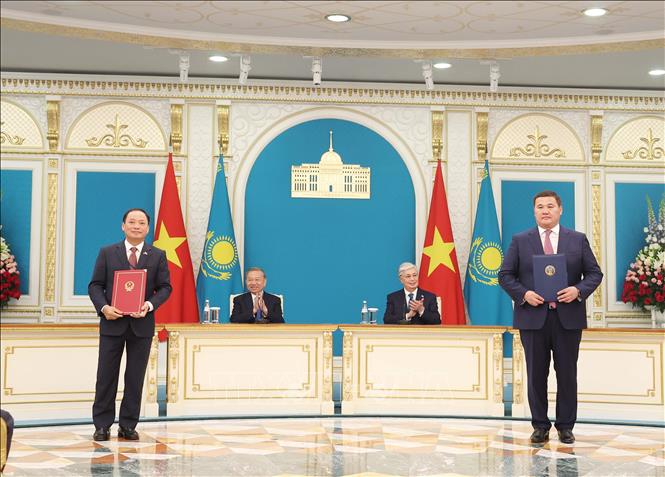 Tổng Bí thư Tô Lâm chứng kiến Lễ trao các văn kiện hợp tác song phương Việt Nam - Kazakhstan -2