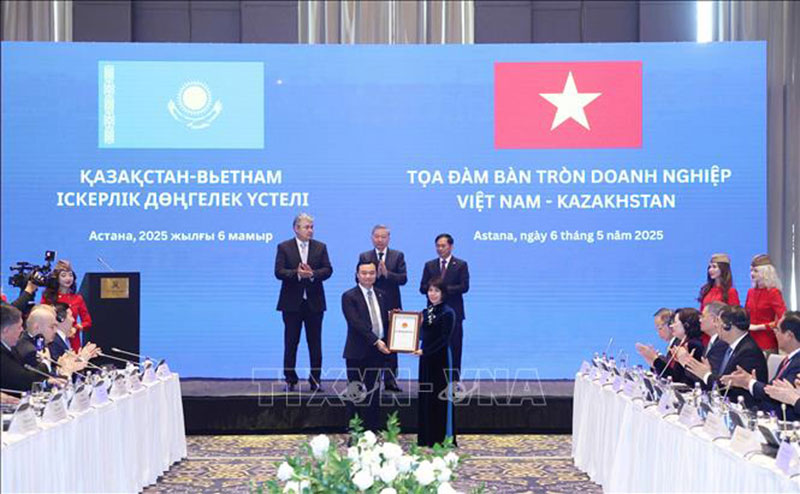Tổng Bí thư Tô Lâm dự Tọa đàm bàn tròn doanh nghiệp Việt Nam - Kazakhstan -0