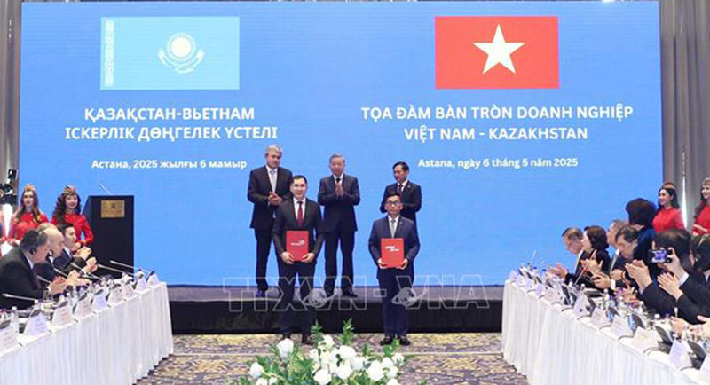 Tổng Bí thư Tô Lâm dự Tọa đàm bàn tròn doanh nghiệp Việt Nam - Kazakhstan -0
