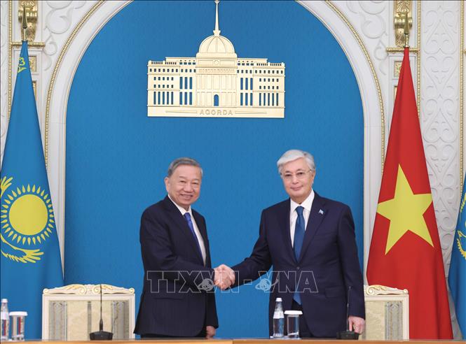 Tổng Bí thư Tô Lâm chứng kiến Lễ trao các văn kiện hợp tác song phương Việt Nam - Kazakhstan -0