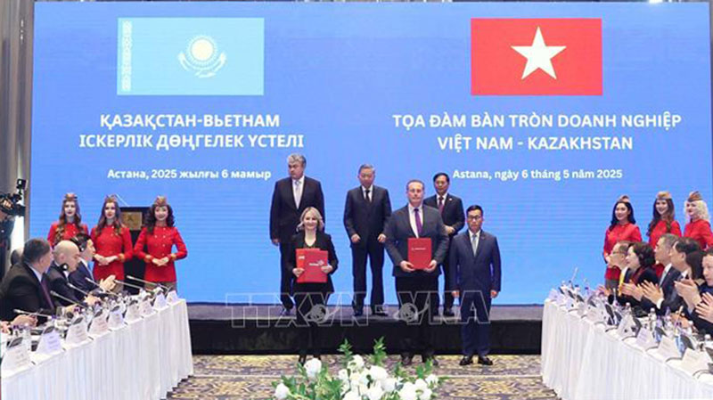 Tổng Bí thư Tô Lâm dự Tọa đàm bàn tròn doanh nghiệp Việt Nam - Kazakhstan -0