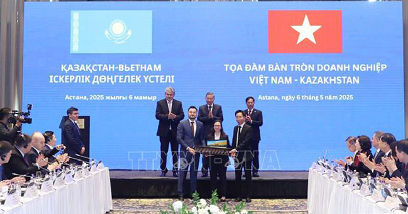 Tổng Bí thư Tô Lâm dự Tọa đàm bàn tròn doanh nghiệp Việt Nam - Kazakhstan -0
