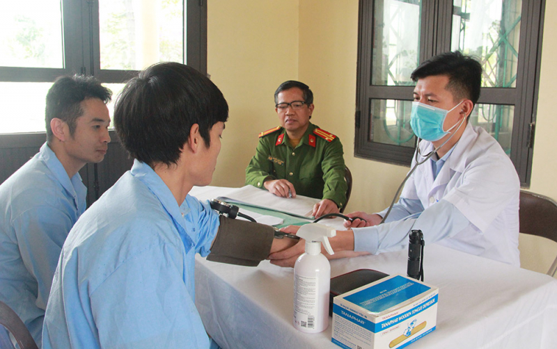 Bài 4: Những chuyển biến rõ rệt ở địa bàn ven biển, biên giới -0