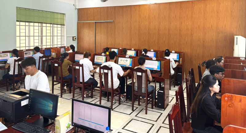 Công an Bạc Liêu tổ chức sát hạch, cấp giấy phép lái xe -0